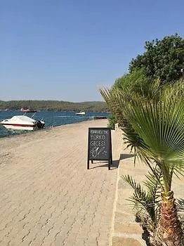 Marvel Beach Hotel Güvercinlik Türkiye