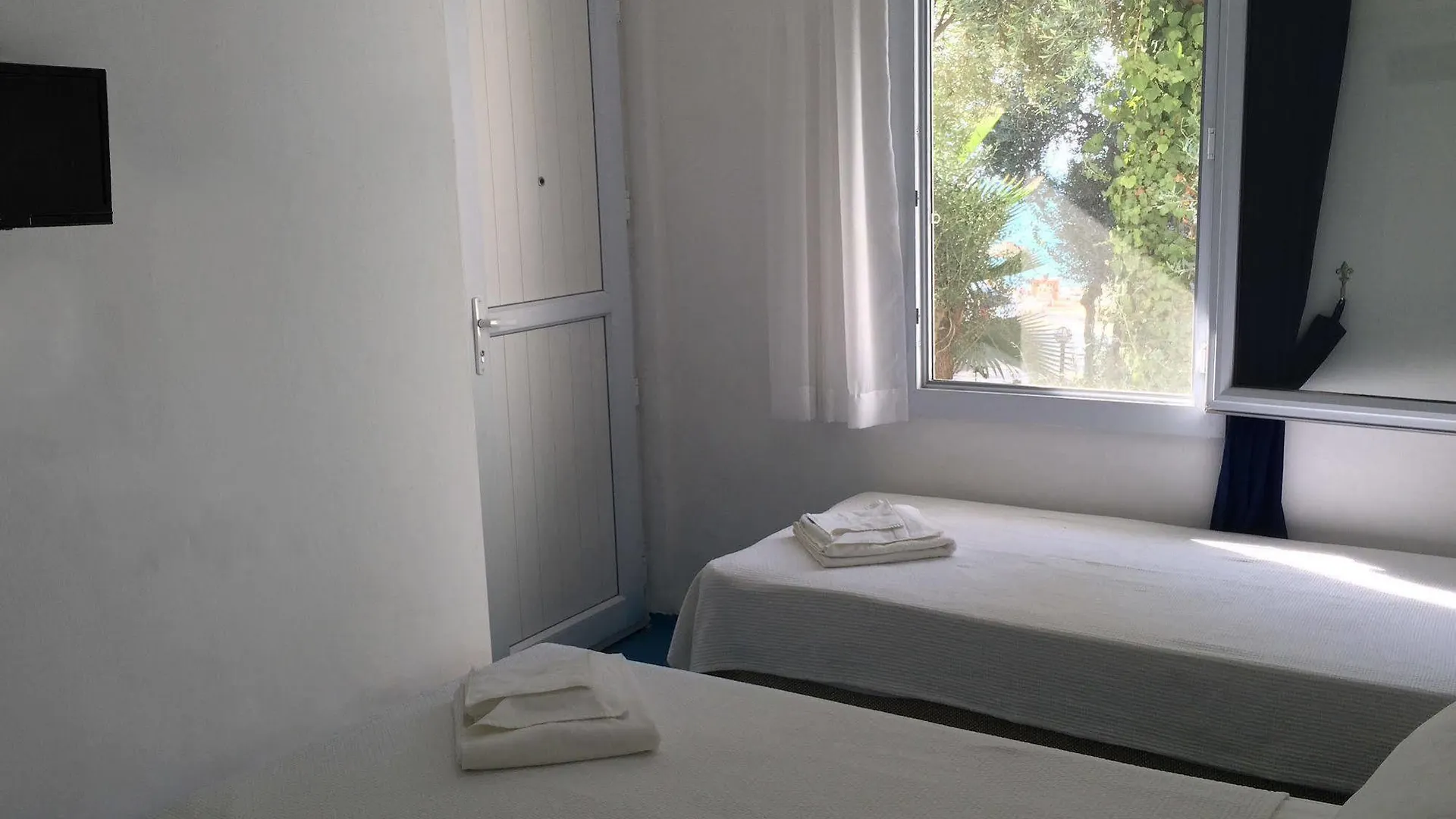 ***  Marvel Beach Hotel Güvercinlik Türkiye